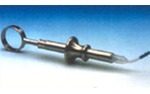 Delivery syringe containing Arestin (minocycline)