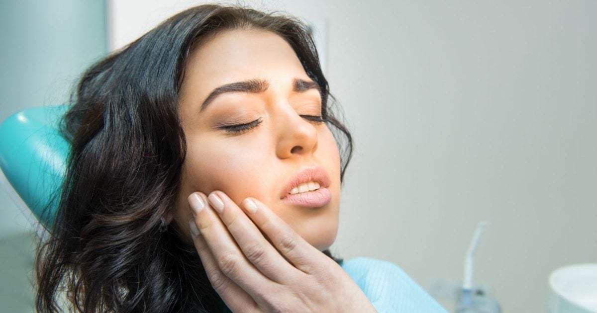 What Are The Potential Risks and Complications Of Bleeding Gums In Gum